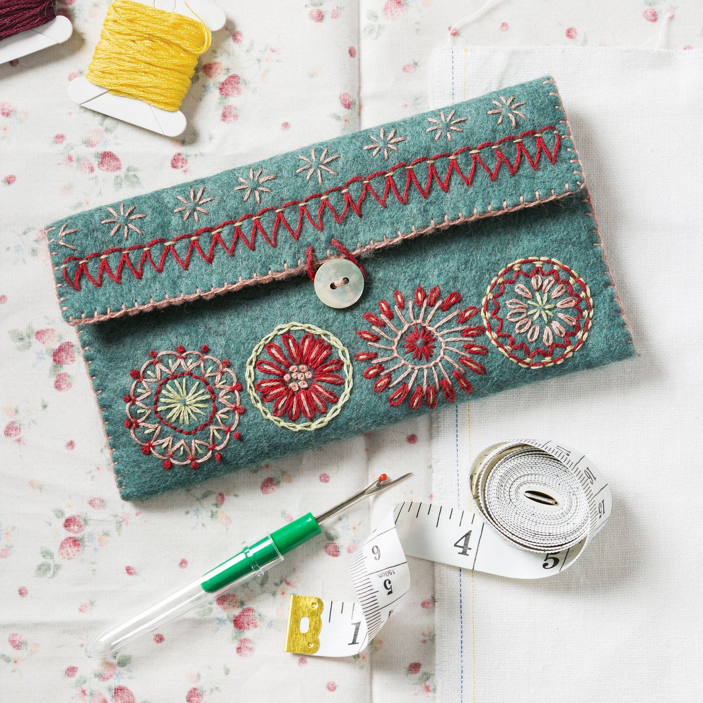 Sewing Pouch Felt Kit | Corinne Lapierre