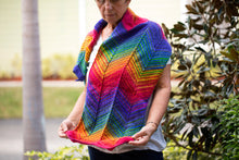 Load image into Gallery viewer, chevron scarf made with color 3004
