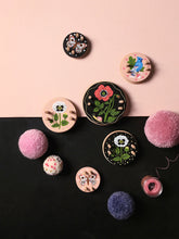 Load image into Gallery viewer, Oana Befort Pom Pom Makers
