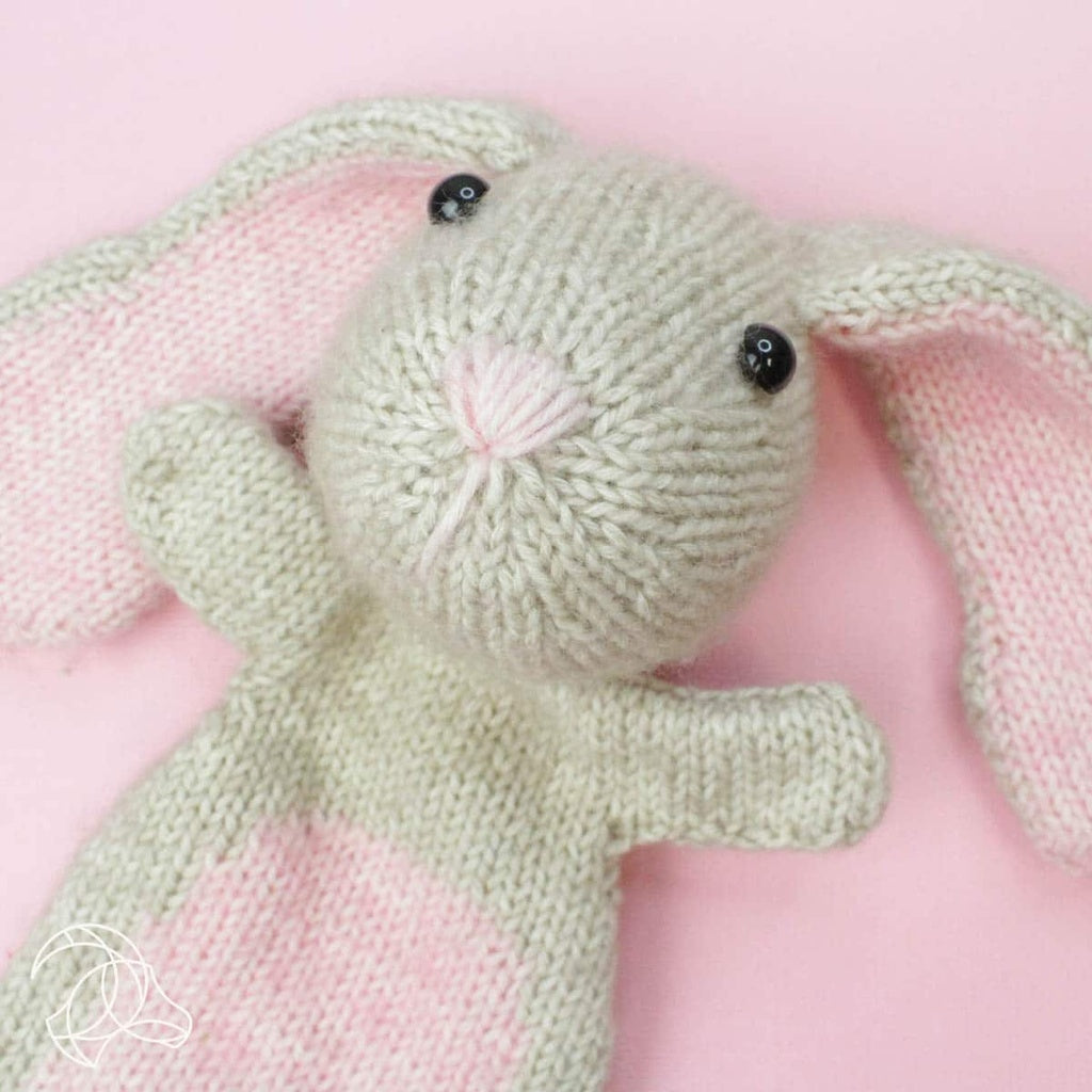 Doutze Bunny Knit Amigurumi Kit