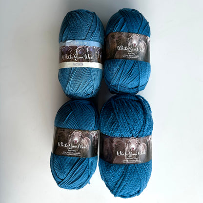 4-ply Fingering | White Gum Wool