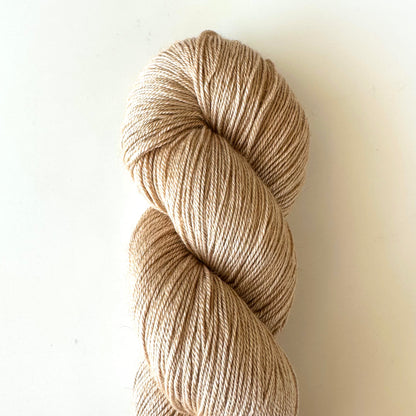 Undyed Non-Superwash Yarns | Black Squirrel Yarns