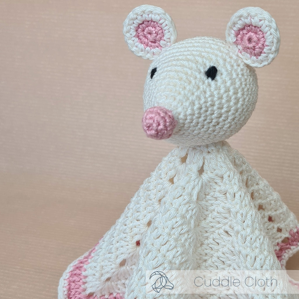 Cuddle Cloth Mouse Crochet Amigurumi Kit