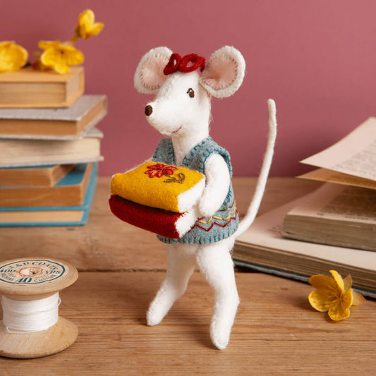 Librarian Mouse Kit | Corinne Lapierre