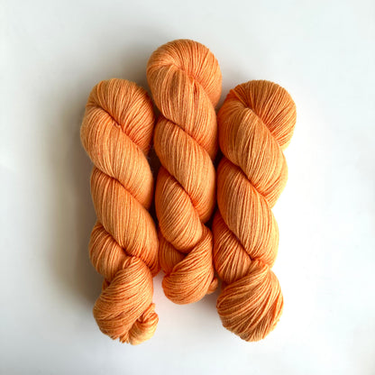 Baby Paca Fingering / Sport | The Wandering Flock