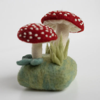 Forest Toadstools Mini Needle Felting Kit