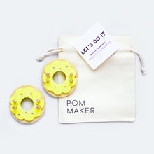 Load image into Gallery viewer, Large Donut Pom Pom Makers
